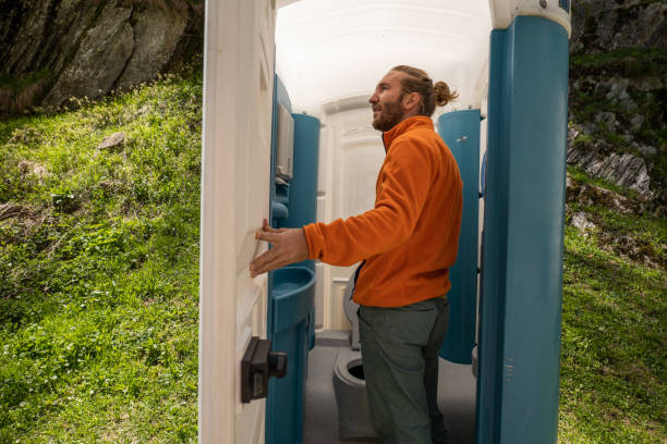 Best Portable restroom trailer rental  in Eerlin, ND