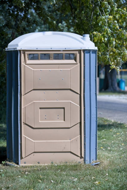Best Portable restroom trailer rental  in Eerlin, ND